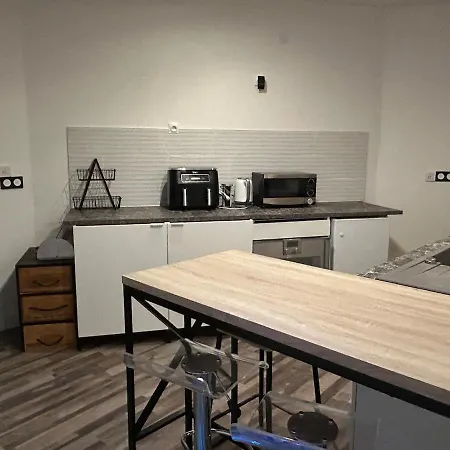 Hébergement de vacances La Bulle Zen - 2 Bedrooms - Terrace - Ac - Parkings- 8 Couchages Max-2 Sdb Ambares-et-Lagrave